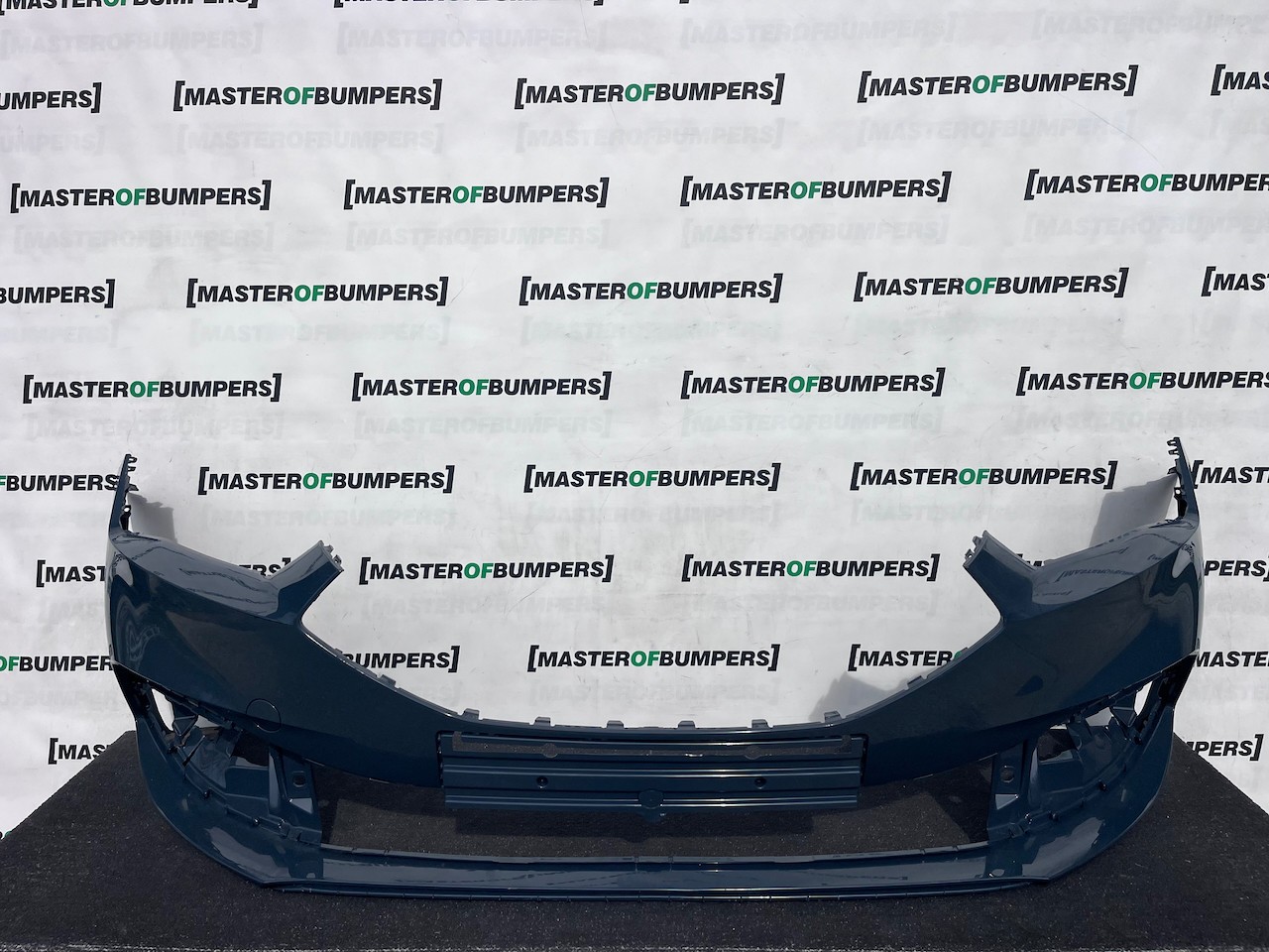 Seat Leon Se /  Xcellence / Fr Mk4 2021-2024 Front Bumper 6 Pdc Genuine [o726]