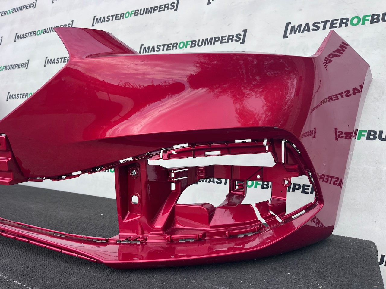 Seat Leon Se /  Xcellence / Fr Mk4 2021-2024 Front Bumper 6 Pdc Genuine [o731]