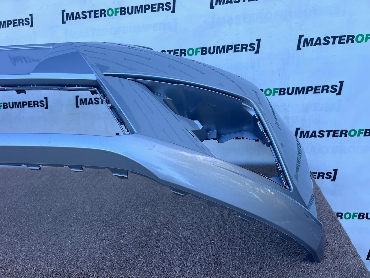 Seat Ibiza Fr Mk5 Hatchback 2017-2022 Front Bumper No Pdc Genuine [o751]