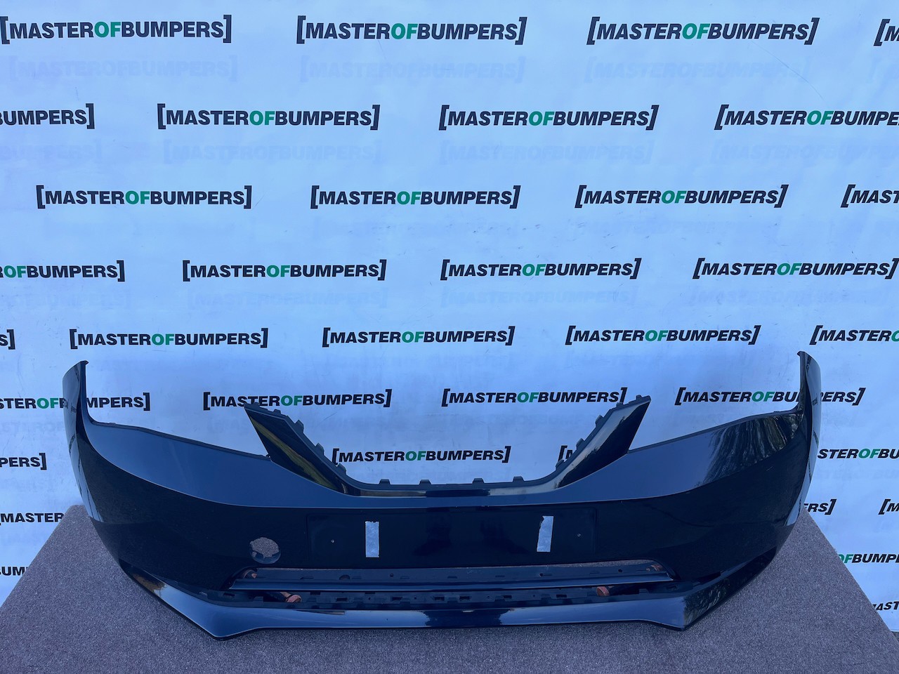 Seat Mii Toca Hatchback 2012-2018 Front Bumper No Fog Lights Genuine [o752]