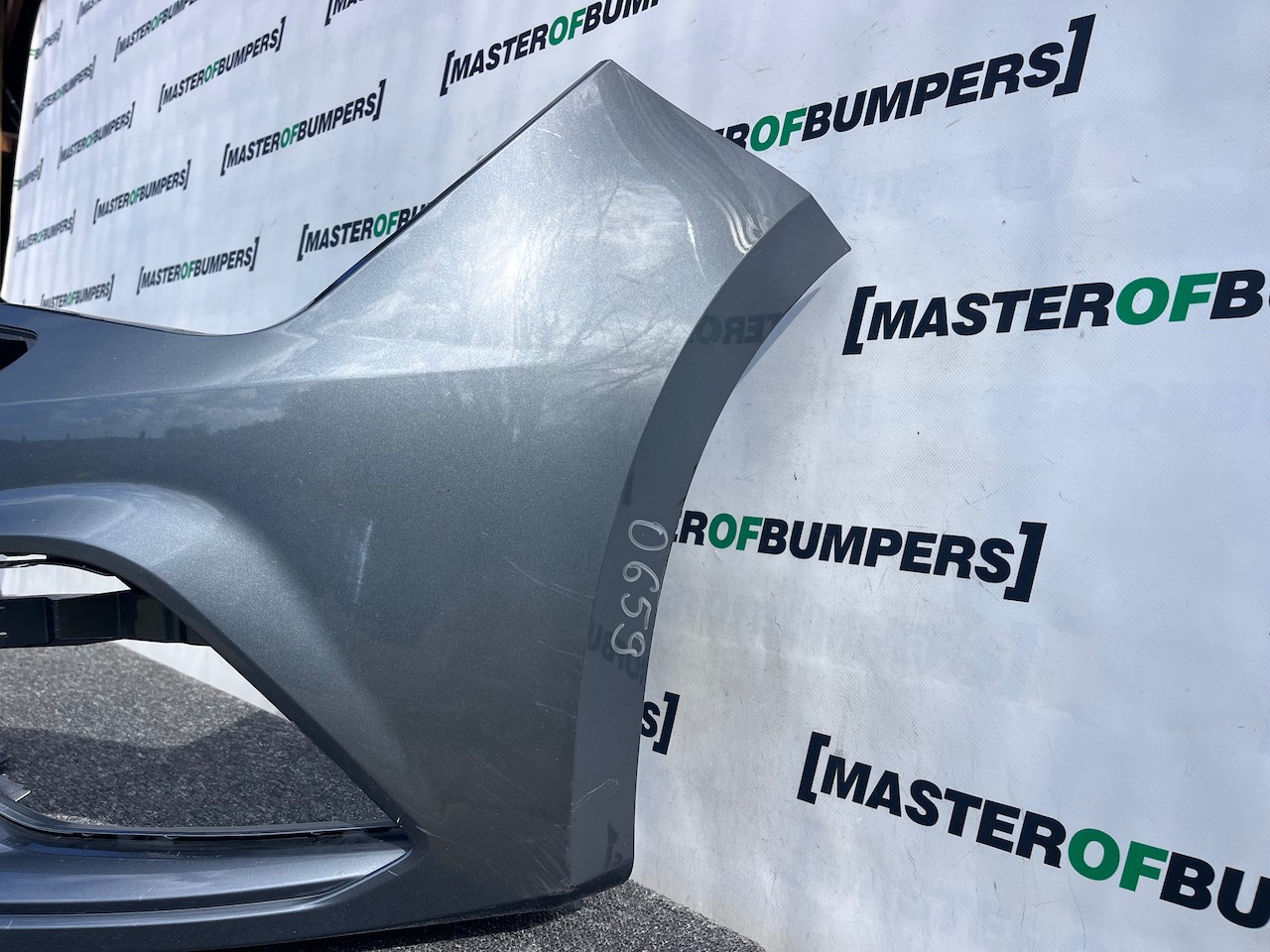 Seat Leon Fr Mk3 Lift Hatchback 2017-2019 Front Bumper No Pdc Jet Genuine [o659]