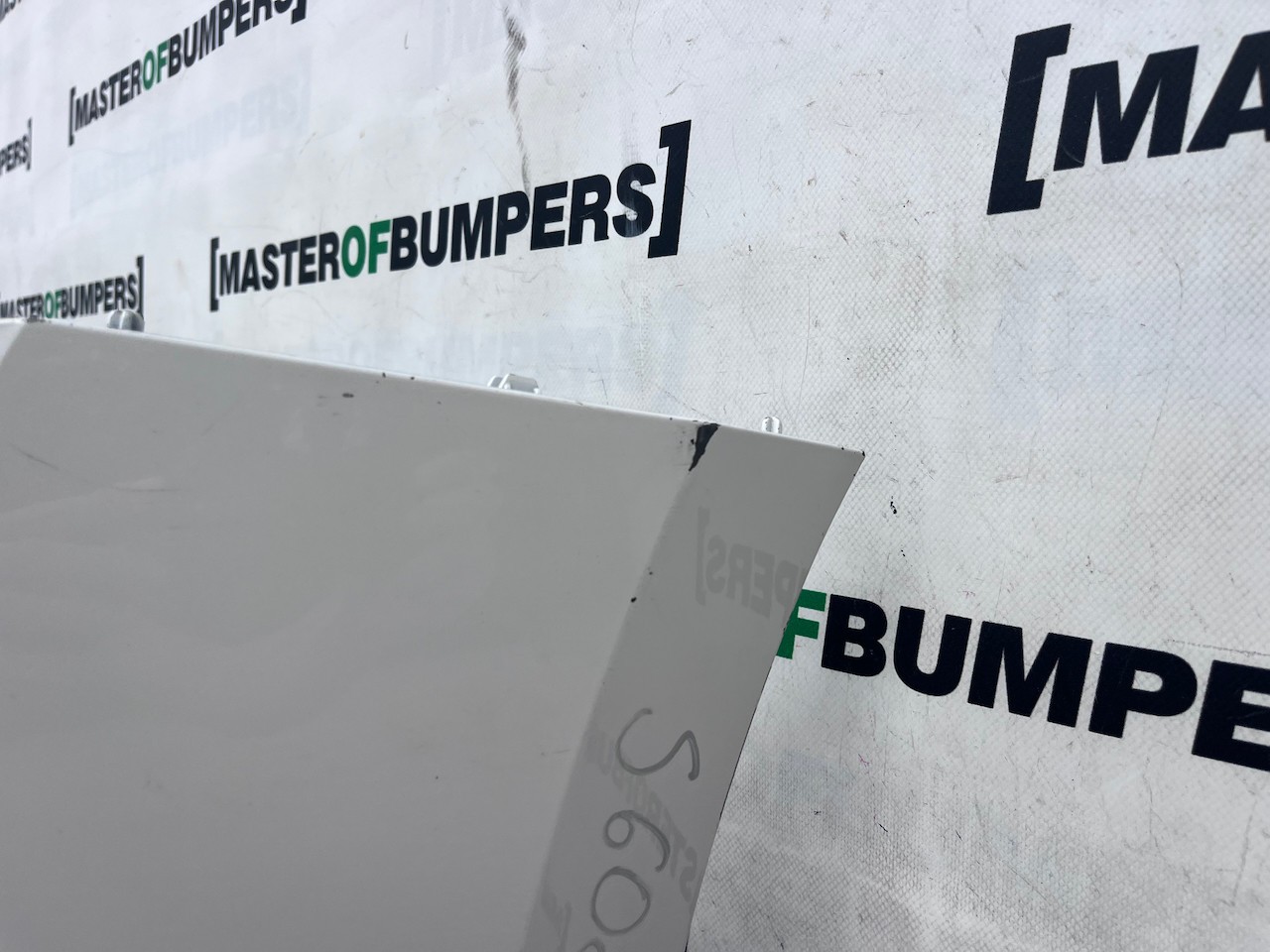 Skoda Fabia Hatchabck Esta Mk3 Lift 2018-2021 Front Bumper No Pdc Genuine [s608]