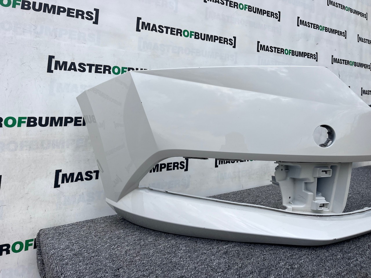 Skoda Fabia Hatchabck Esta Mk3 Lift 2018-2021 Front Bumper No Pdc Genuine [s608]