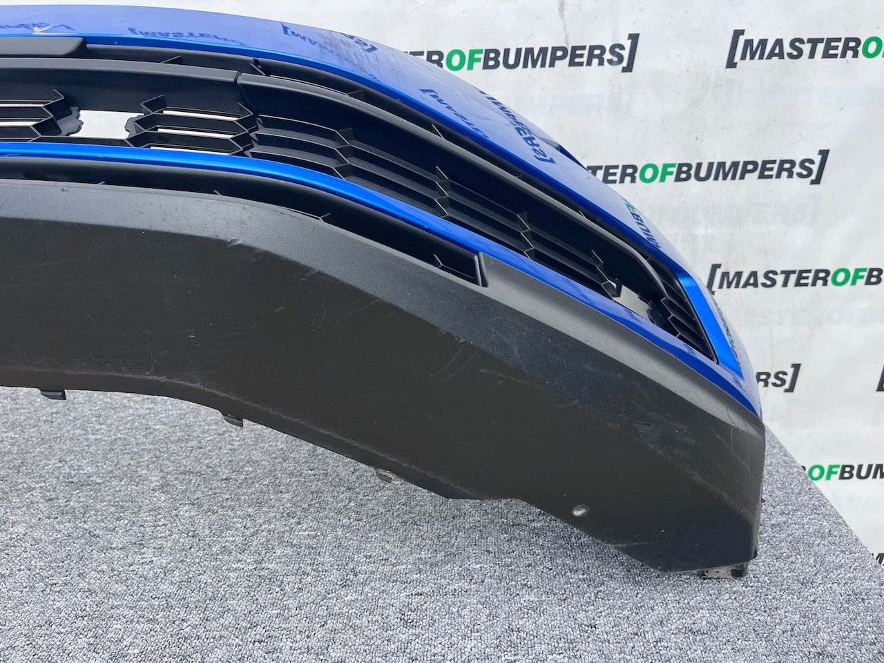 Skoda Kodiaq Se Basic Mk1 2016-2021 Front Bumper Blue 4 Pdc Genuine [s618]