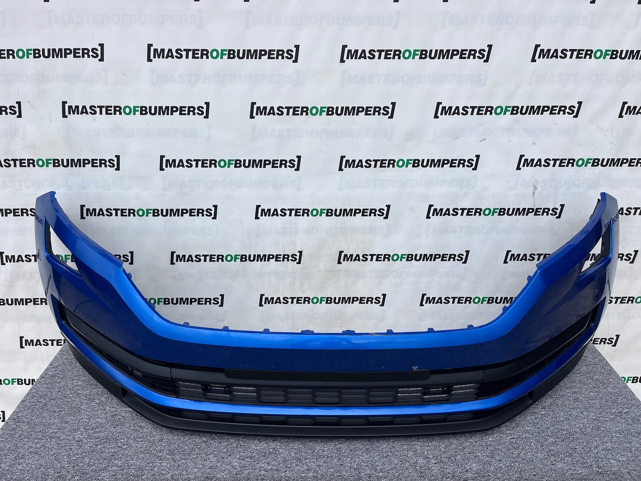 Skoda Kodiaq Se Basic Mk1 2016-2021 Front Bumper Blue 4 Pdc Genuine [s618]