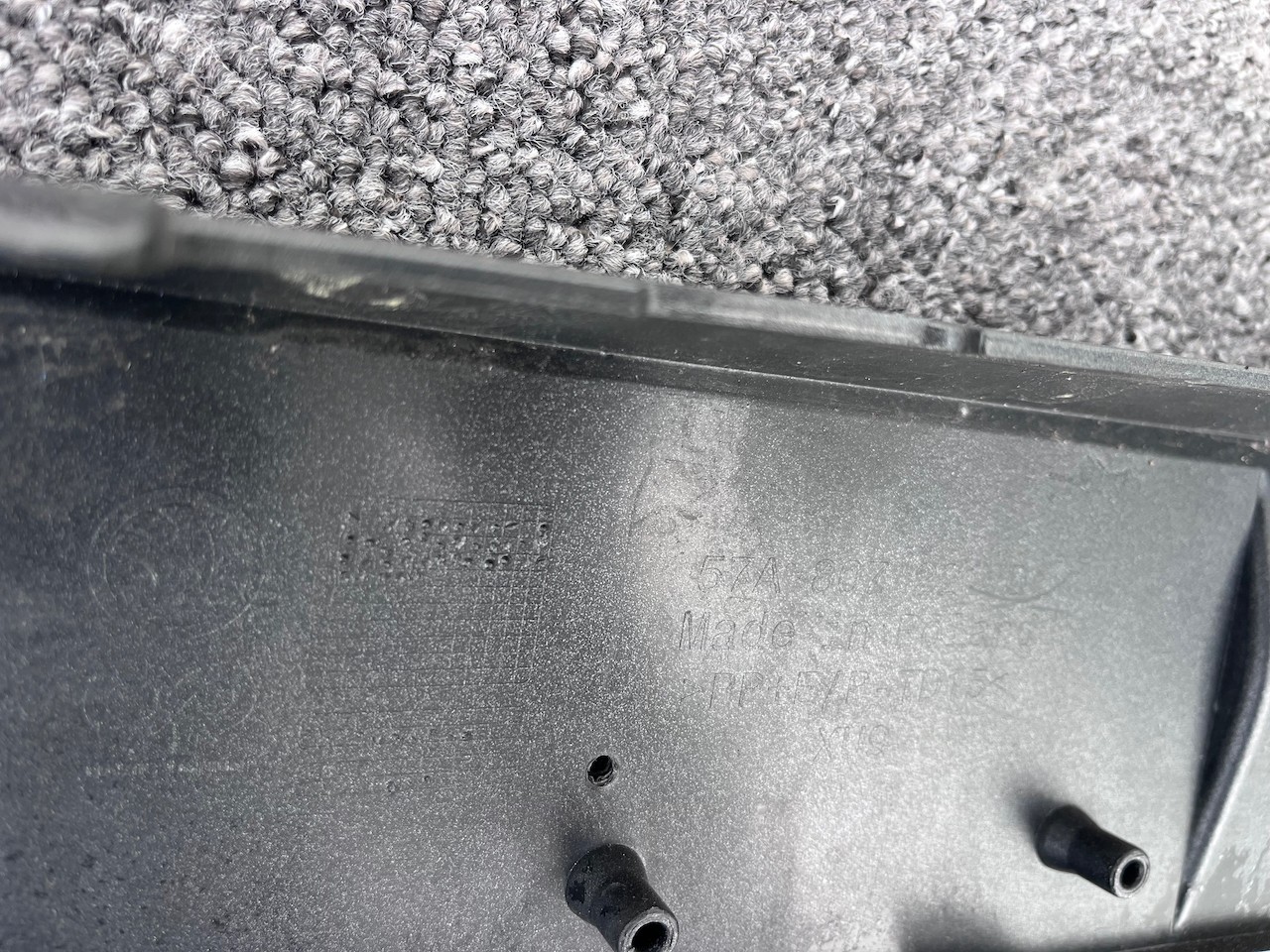 Skoda Karoq Se Active Mk1 Lift 2022-2024 Front Bumper Pdc + Jets Genuine [s627]