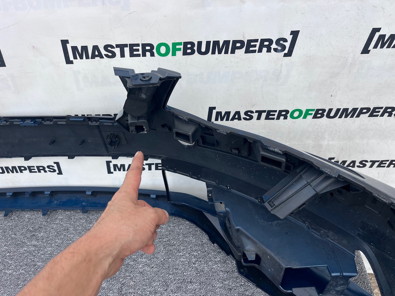 Skoda Superb Salon Estate Mk3 2015-2019 Front Bumper 4 Pdc +jets Genuine [s631]