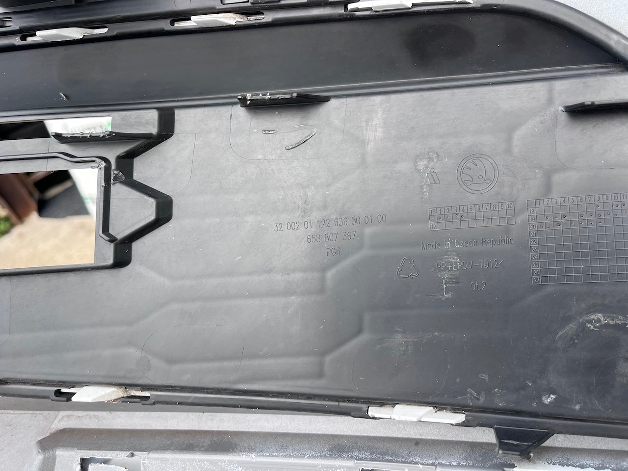 Skoda Kamiq Monte Carlo Se 2019-2023 Front Bumper Pdc Genuine [s632]