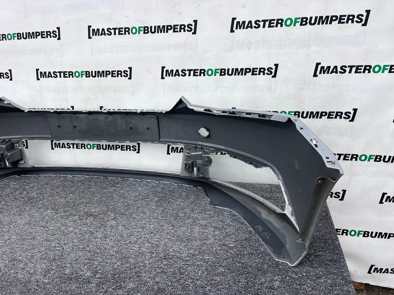 Skoda Fabia Hatchback Mk3 2014-2017 Front Bumper No Pdc Genuine [s638]