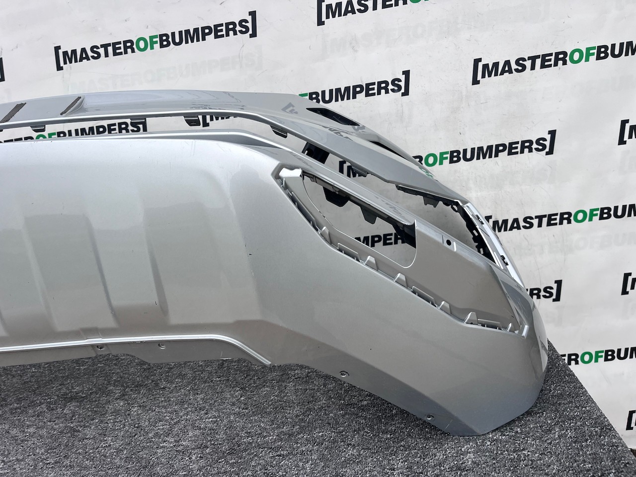 Skoda Karoq Sport Line Mk1 Lift 2022-2024 Front Bumper Pdc + Jets Genuine [s649]