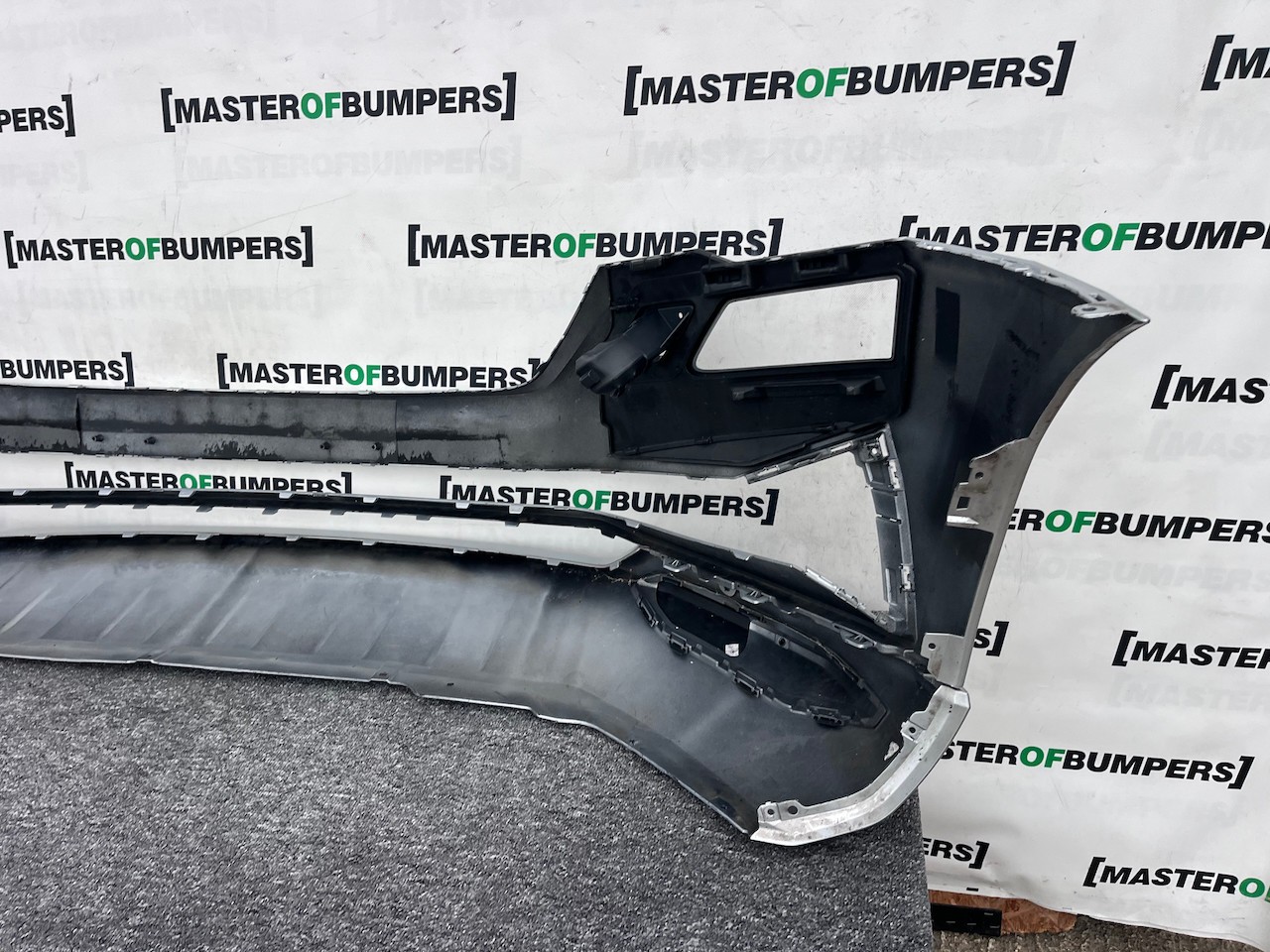 Skoda Karoq Sport Line Mk1 Lift 2022-2024 Front Bumper Pdc + Jets Genuine [s649]