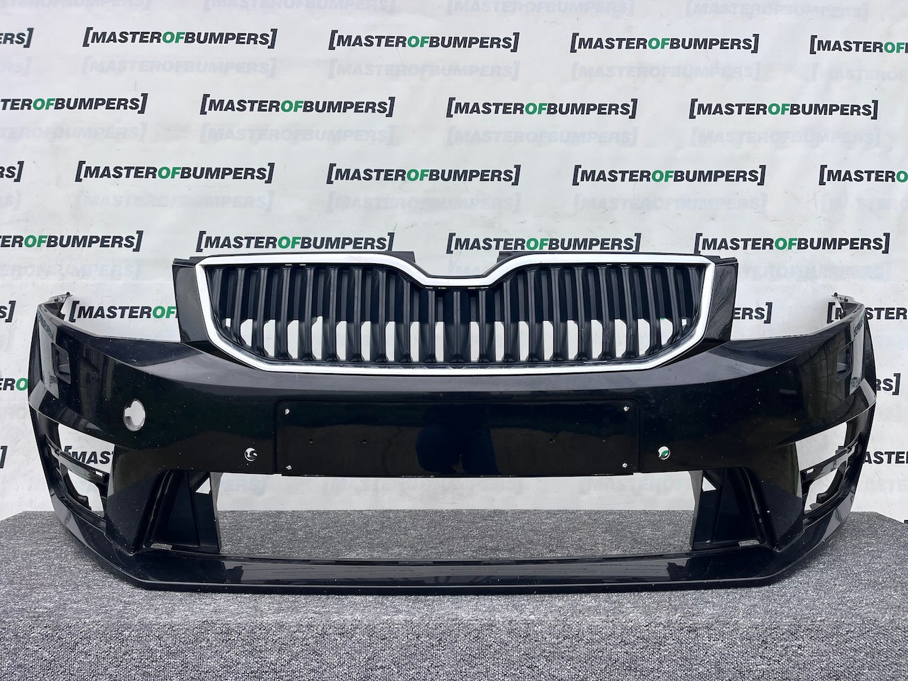 Skoda Octavia Vrs Mk3 Saloon Estate 2013-2016 Front Bumper 4 Pdc Genuine [s656]