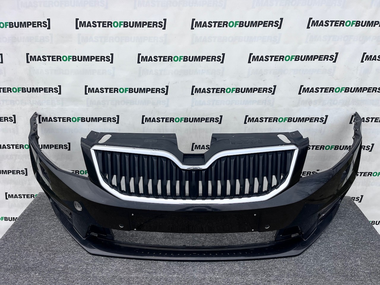 Skoda Octavia Vrs Mk3 Saloon Estate 2013-2016 Front Bumper 4 Pdc Genuine [s656]