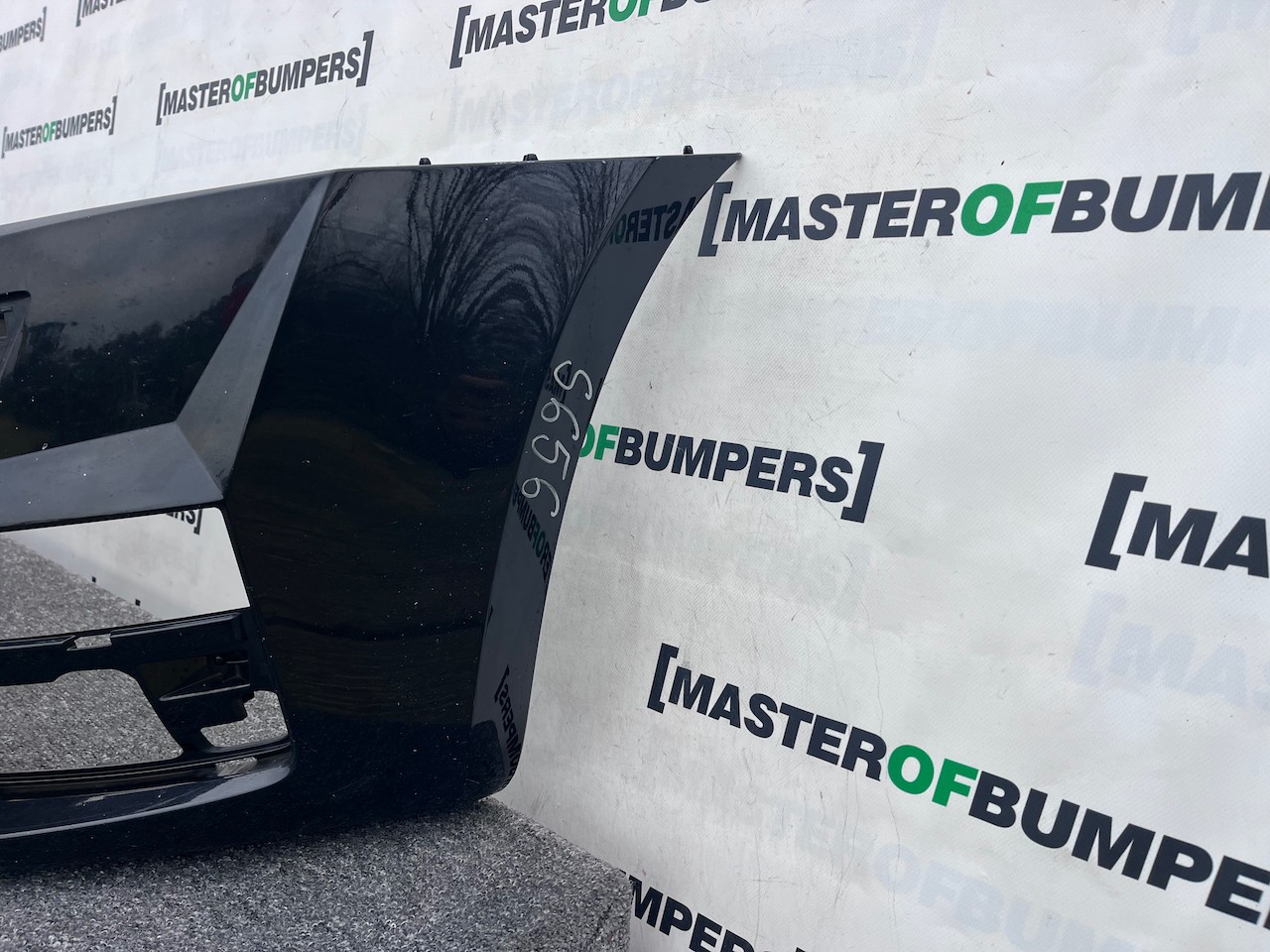 Skoda Octavia Vrs Mk3 Saloon Estate 2013-2016 Front Bumper 4 Pdc Genuine [s656]