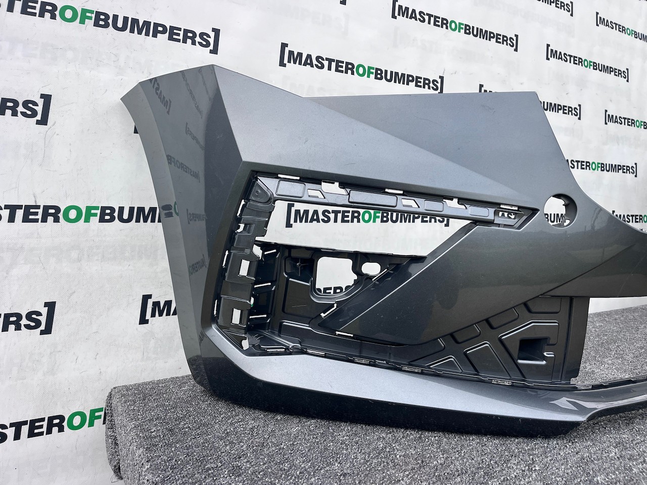 Skoda Scala Se Technology Hatchback 2024-on Front Bumper 4 Pdc Genuine [s659]