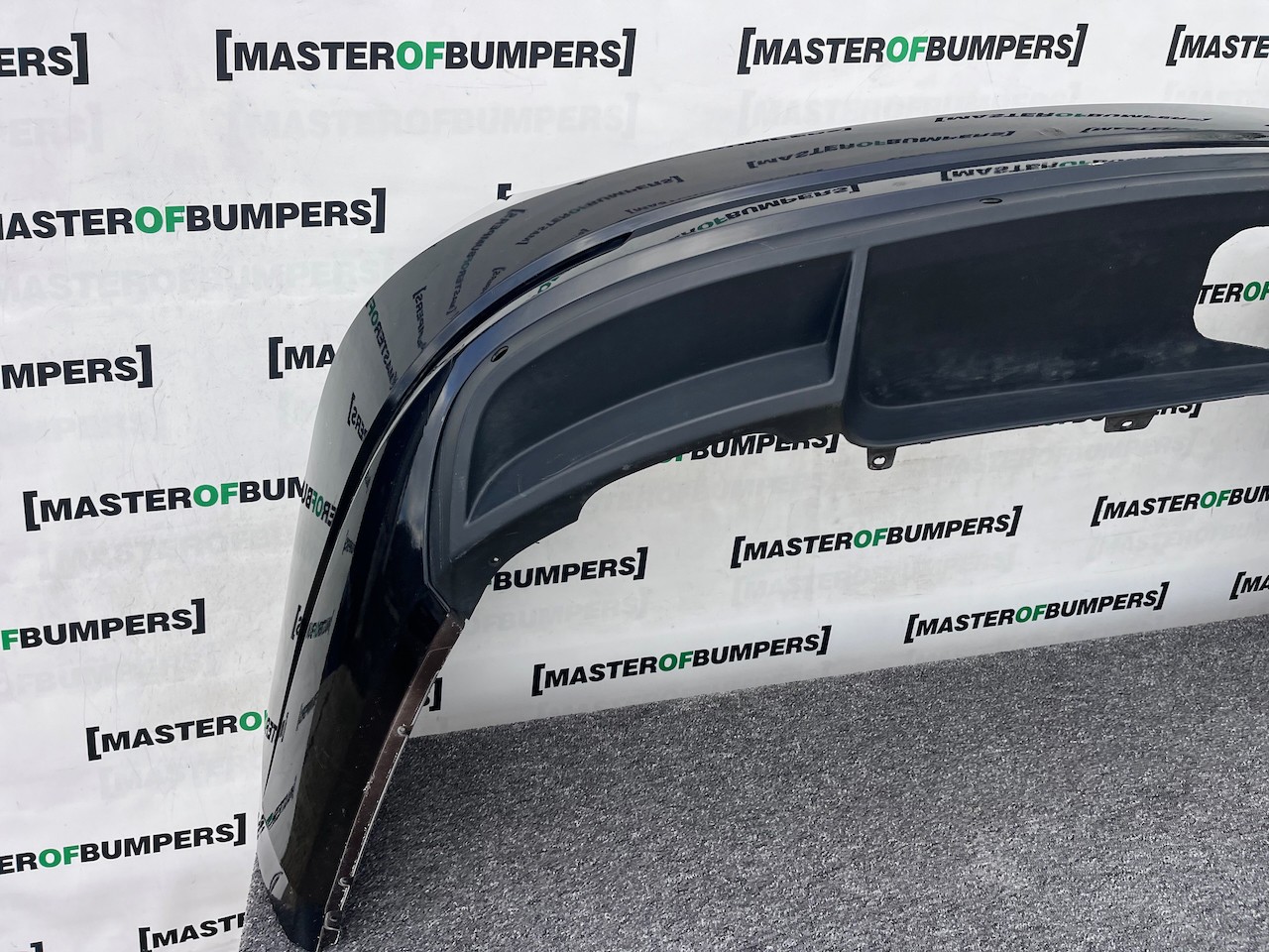 Skoda Superb Se Estate Only 2016-2022 Rear Bumper 4 Pdc Genuine [s661]