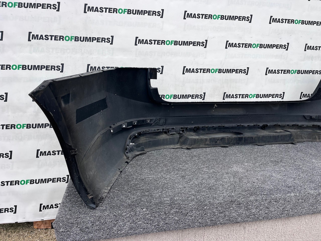 Skoda Superb Se Estate Only 2016-2022 Rear Bumper 4 Pdc Genuine [s661]