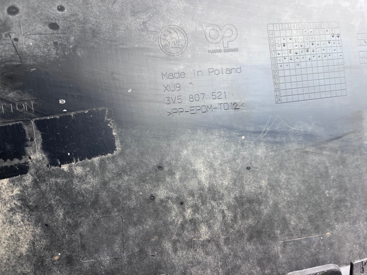 Skoda Superb Se Estate Only 2016-2022 Rear Bumper 4 Pdc Genuine [s661]