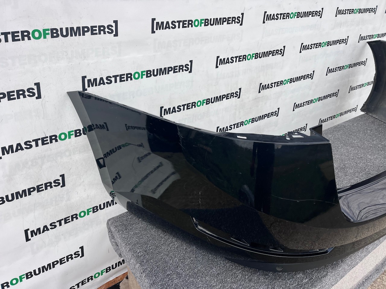 Skoda Superb Se Estate Only 2016-2022 Rear Bumper 4 Pdc Genuine [s661]