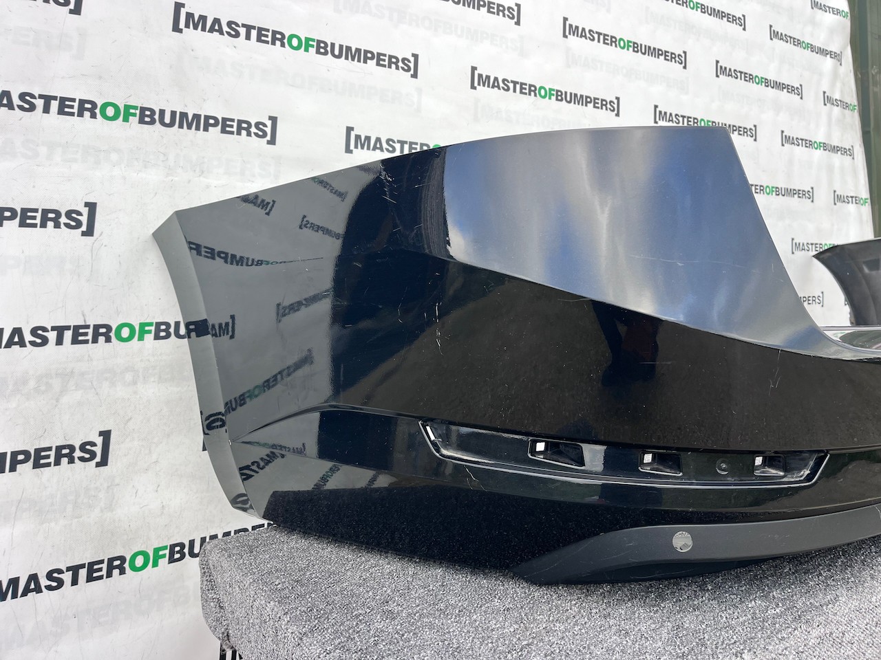 Skoda Superb Se Estate Only 2016-2022 Rear Bumper 4 Pdc Genuine [s661]