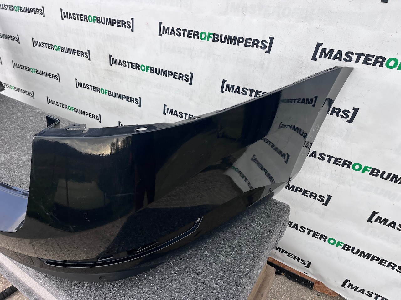 Skoda Superb Se Estate Only 2016-2022 Rear Bumper 4 Pdc Genuine [s661]