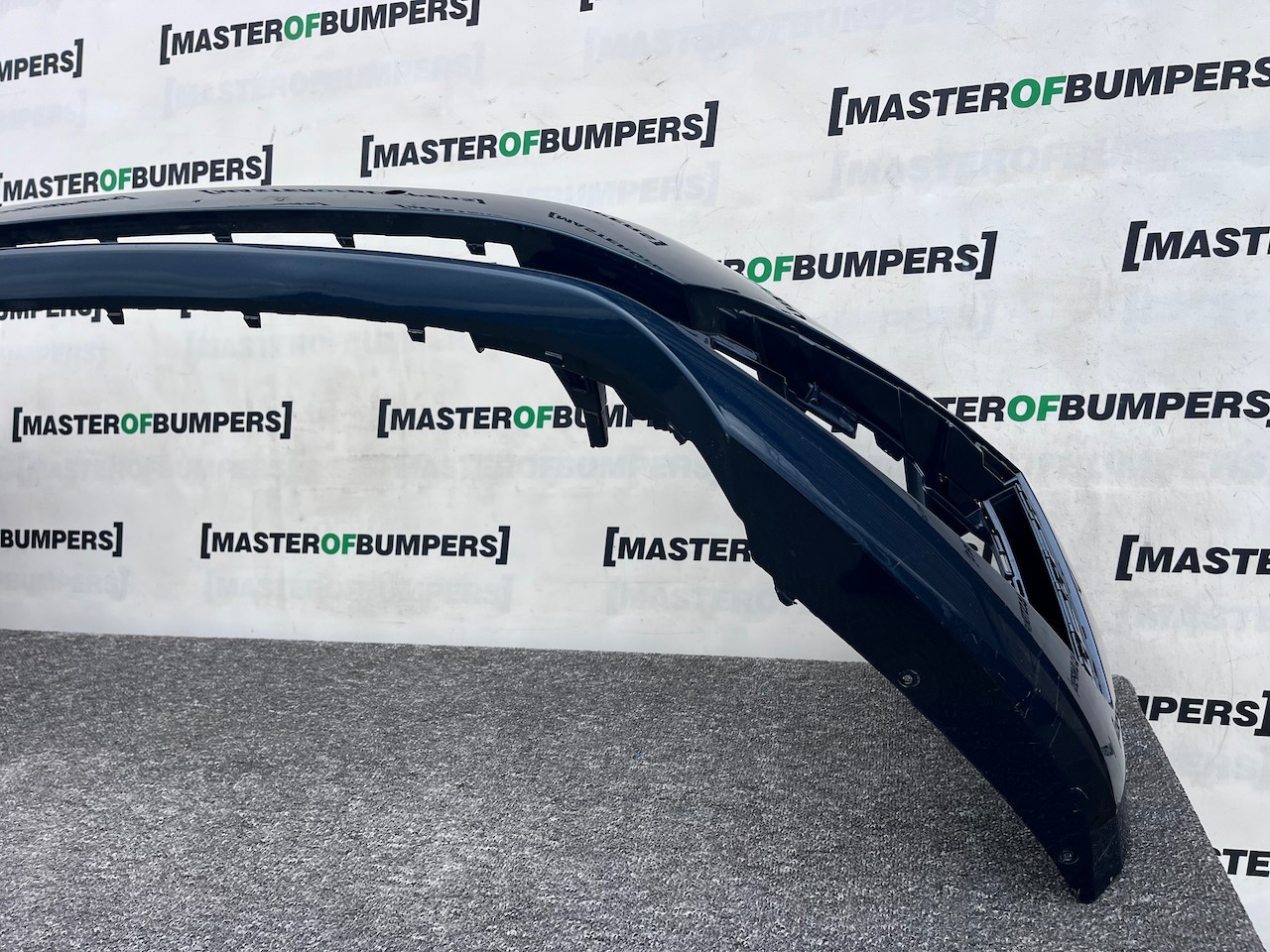 Skoda Octavia Se Comfort Mk4 2020-2023 Front Bumper 4 Pdc Genuine [s665]