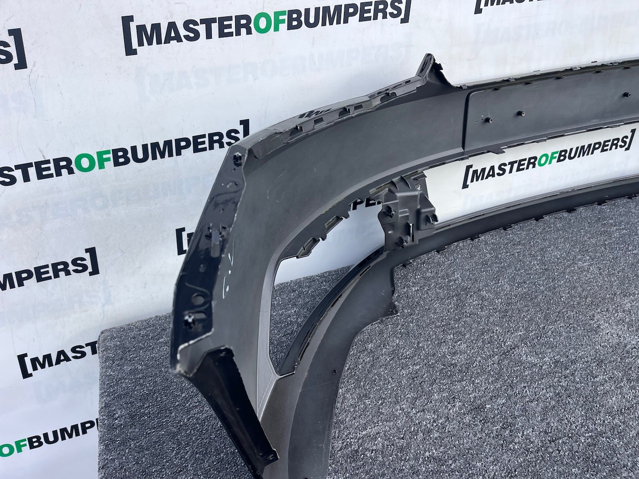 Skoda Fabia Hatchback Mk3 2014-2017 Front Bumper No Pdc Genuine [s671]