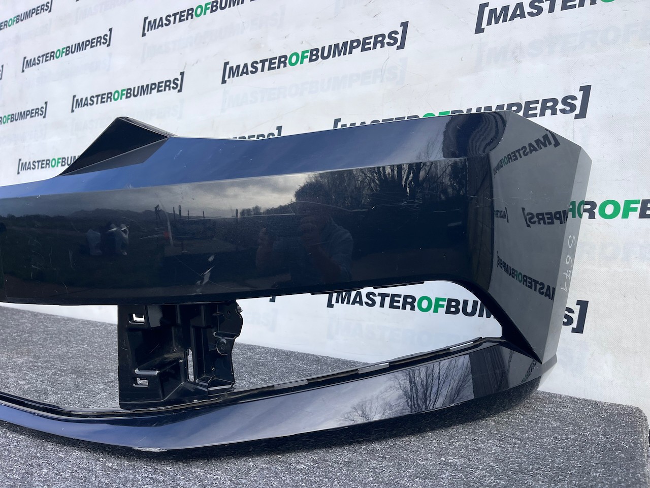 Skoda Fabia Hatchback Mk3 2014-2017 Front Bumper No Pdc Genuine [s671]