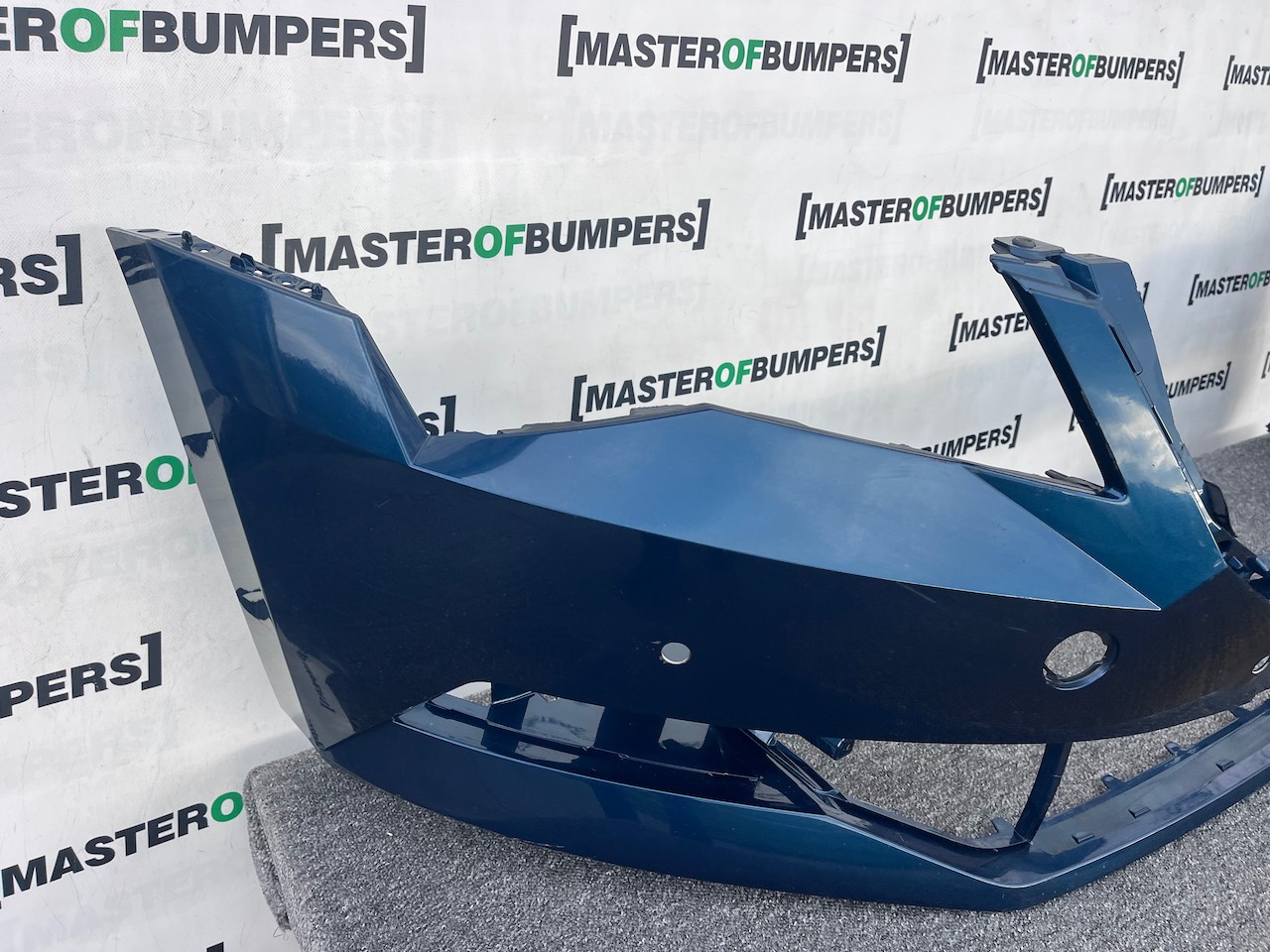 Skoda Superb Salon Estat Mk3 2015-2019 Front Bumper 4 Pdc No Jets Genuine [s680]