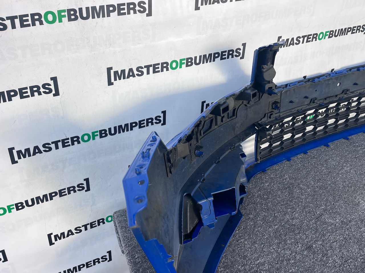 Skoda Superb Salon Estat Mk3 2015-2019 Front Bumper 4 Pdc No Jets Genuine [s681]