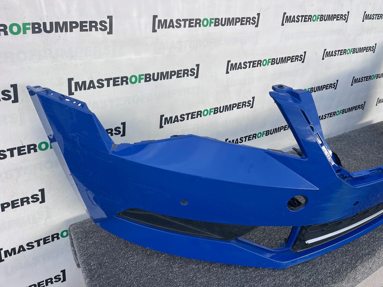 Skoda Superb Salon Estat Mk3 2015-2019 Front Bumper 4 Pdc No Jets Genuine [s681]