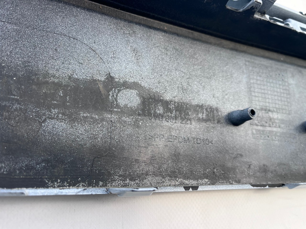 Skoda Superb Salon Estat Mk3 2015-2019 Front Bumper 4 Pdc + Jets Genuine [s684]