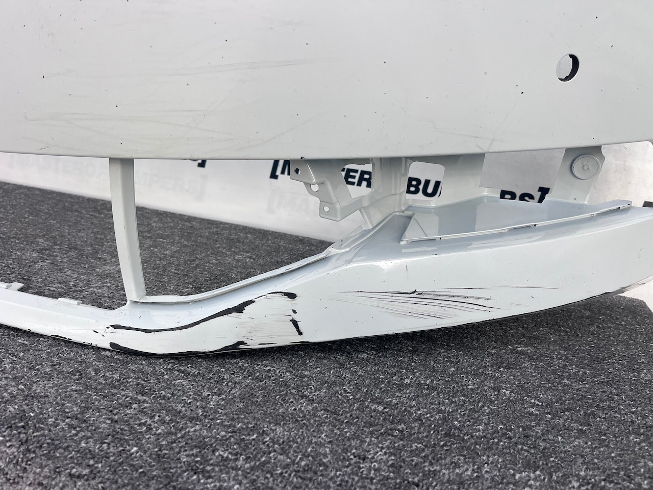 Skoda Superb Salon Estat Mk3 2015-2019 Front Bumper 4 Pdc + Jets Genuine [s684]