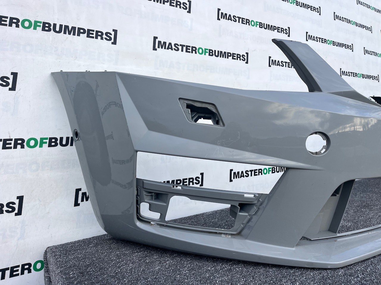 Skoda Octavia Vrs Mk3 2012-2016 Front Bumper 6 Pdc Jets Genuine [s689]