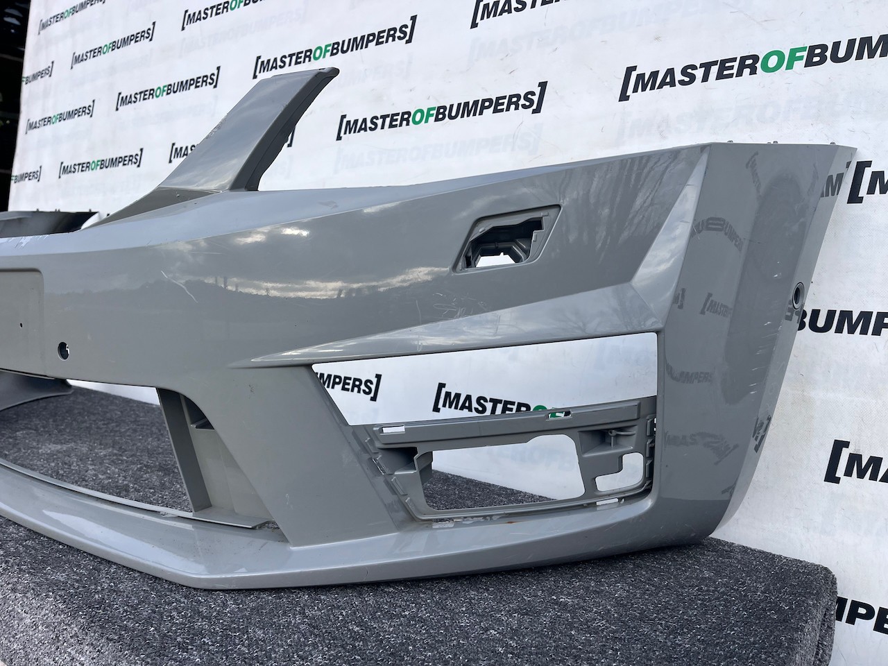 Skoda Octavia Vrs Mk3 2012-2016 Front Bumper 6 Pdc Jets Genuine [s689]