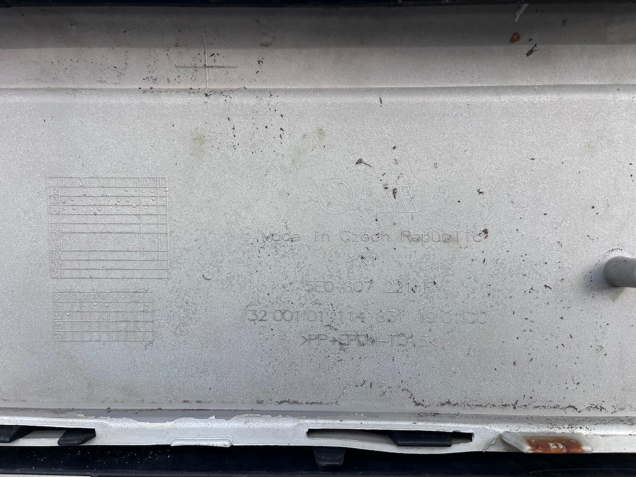 Skoda Octavia Vrs Mk3 2012-2016 Front Bumper No Pdc Jets Genuine [s690]