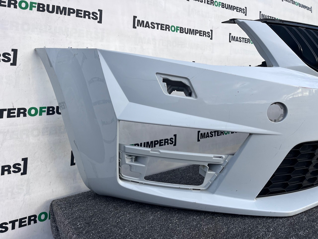 Skoda Octavia Vrs Mk3 2012-2016 Front Bumper No Pdc Jets Genuine [s690]