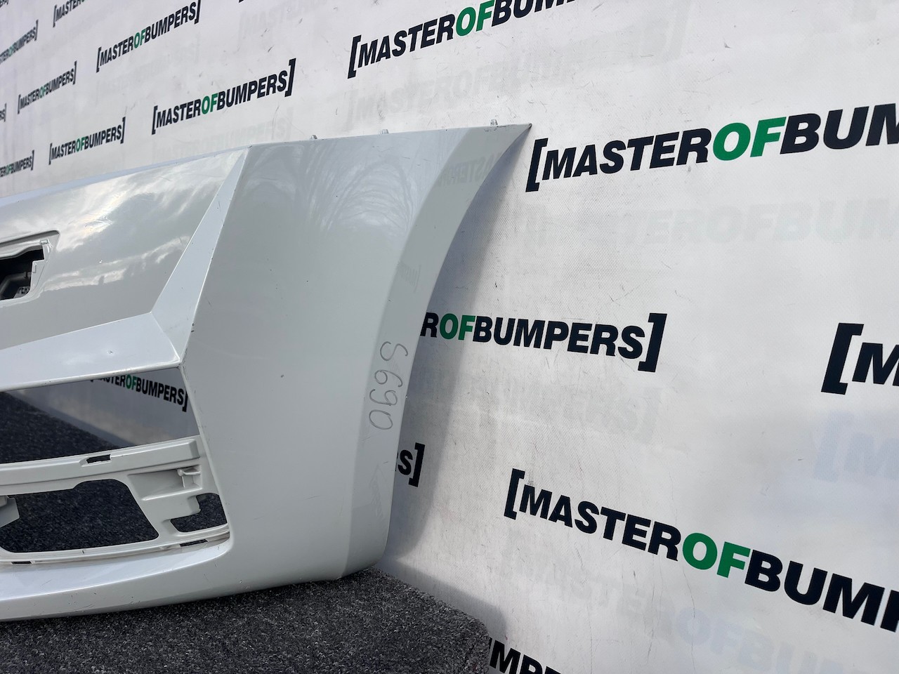 Skoda Octavia Vrs Mk3 2012-2016 Front Bumper No Pdc Jets Genuine [s690]