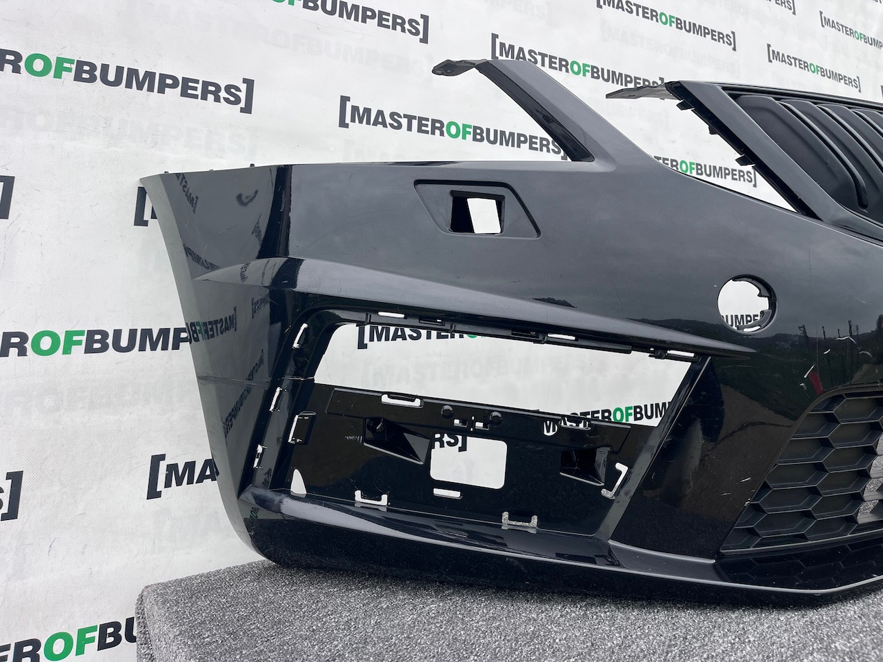 Skoda Octavia Vrs Mk3 Lift 2016-2019 Front Bumper 4 Pdc +jets Genuine [s695]