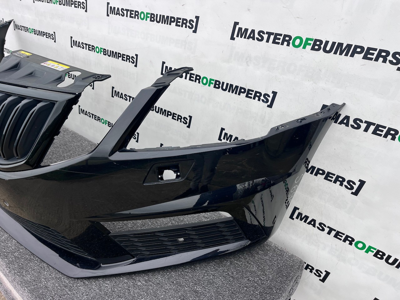 Skoda Octavia Vrs Mk3 Lift 2016-2019 Front Bumper 4 Pdc +jets Genuine [s695]