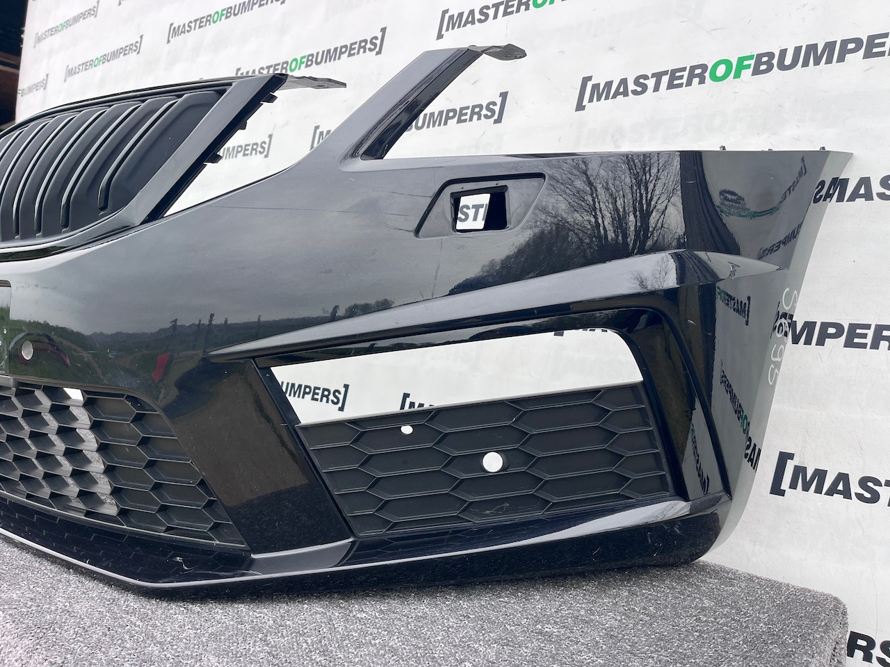 Skoda Octavia Vrs Mk3 Lift 2016-2019 Front Bumper 4 Pdc +jets Genuine [s695]