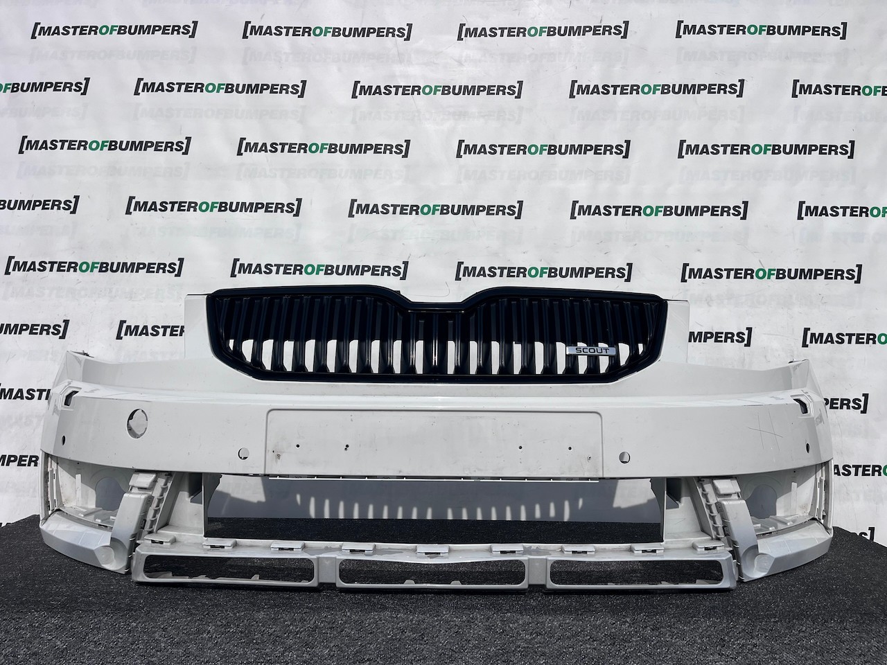 Skoda Octavia Scout Estat Mk3 2012-2016 Front Bumper 4 Pdc +jets Genuine [s717]