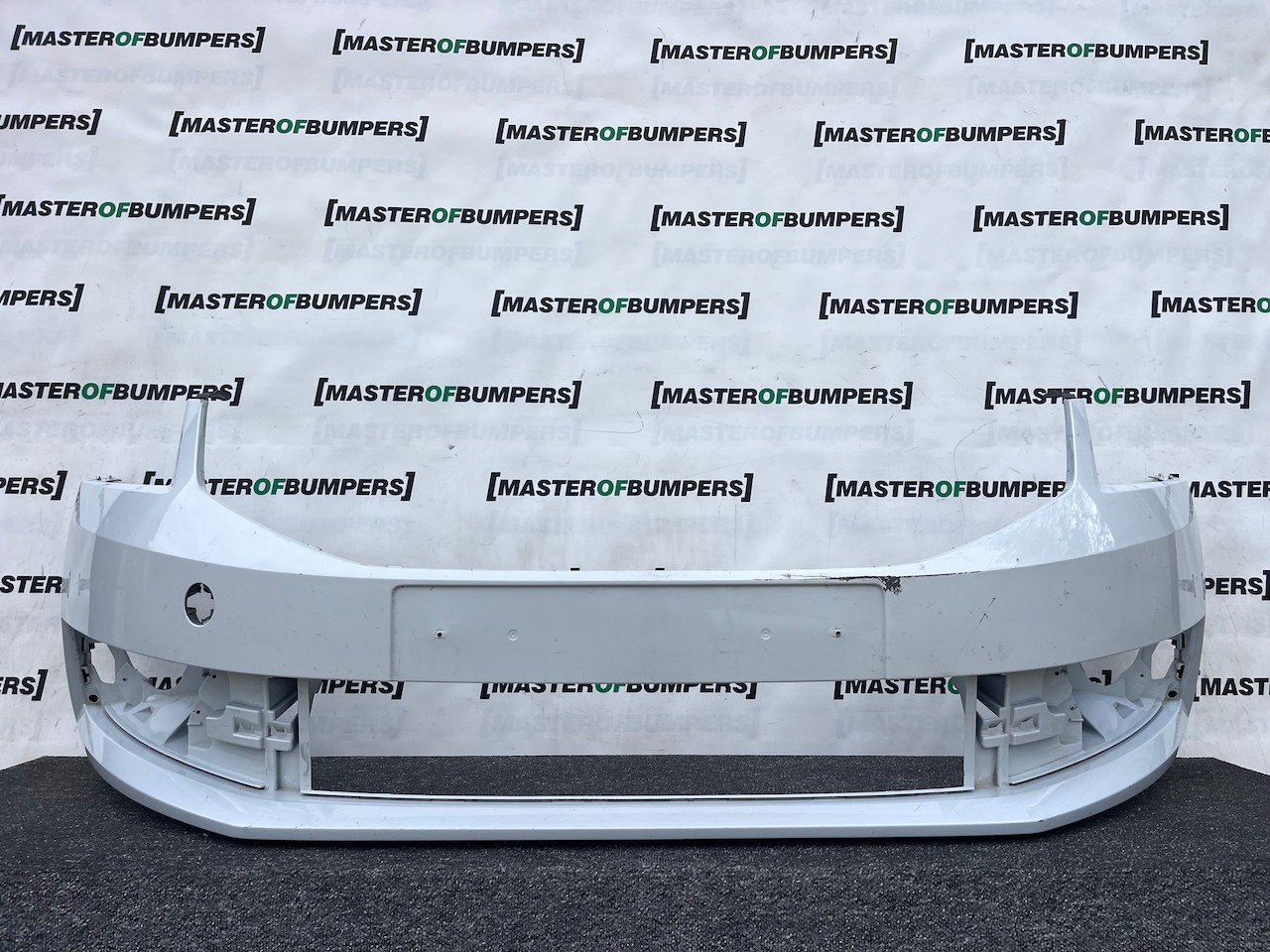 Skoda Octavia Mk3 Facelift 2016-2019 Front Bumper No Pdc No Jets Genuine [s711]