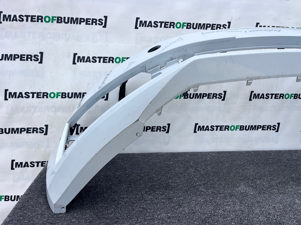 Skoda Octavia Mk3 Facelift 2016-2019 Front Bumper No Pdc No Jets Genuine [s711]