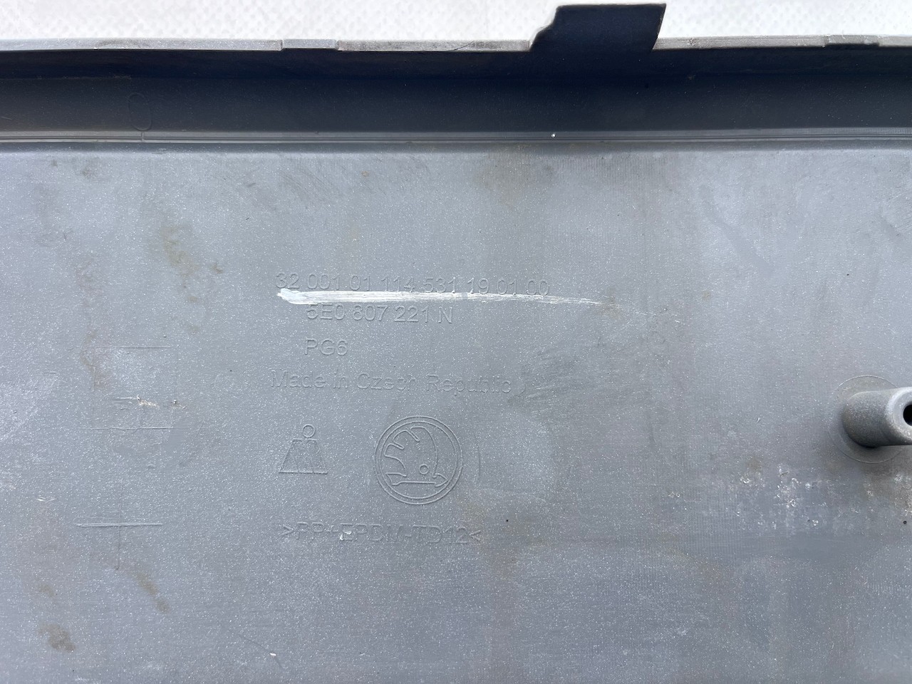 Skoda Octavia Mk3 Facelift 2016-2019 Front Bumper No Pdc No Jets Genuine [s711]