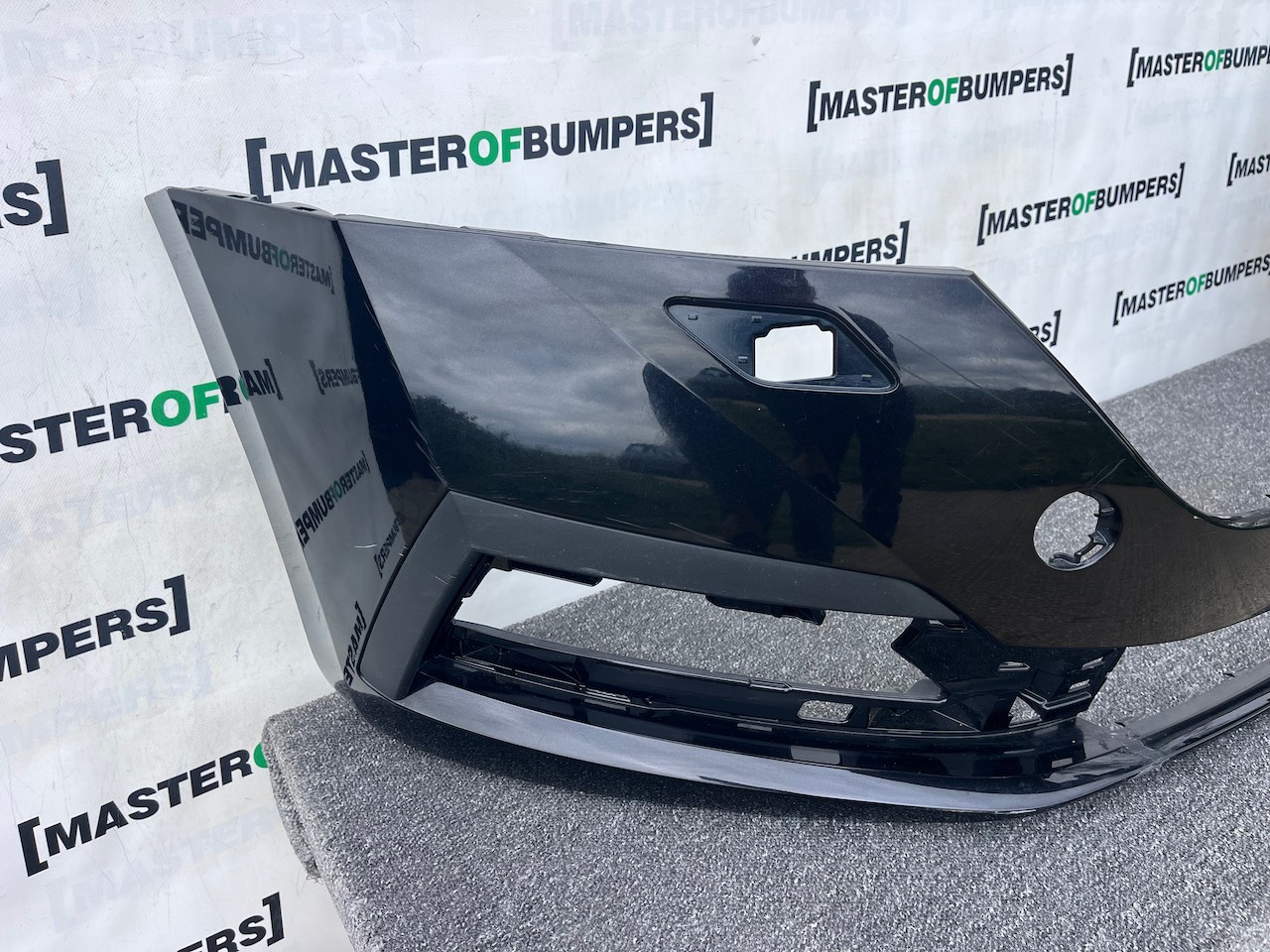 Skoda Octavia Se Comfort Mk4 2020-2023 Front Bumper 4 Pdc Jets Genuine [s705]