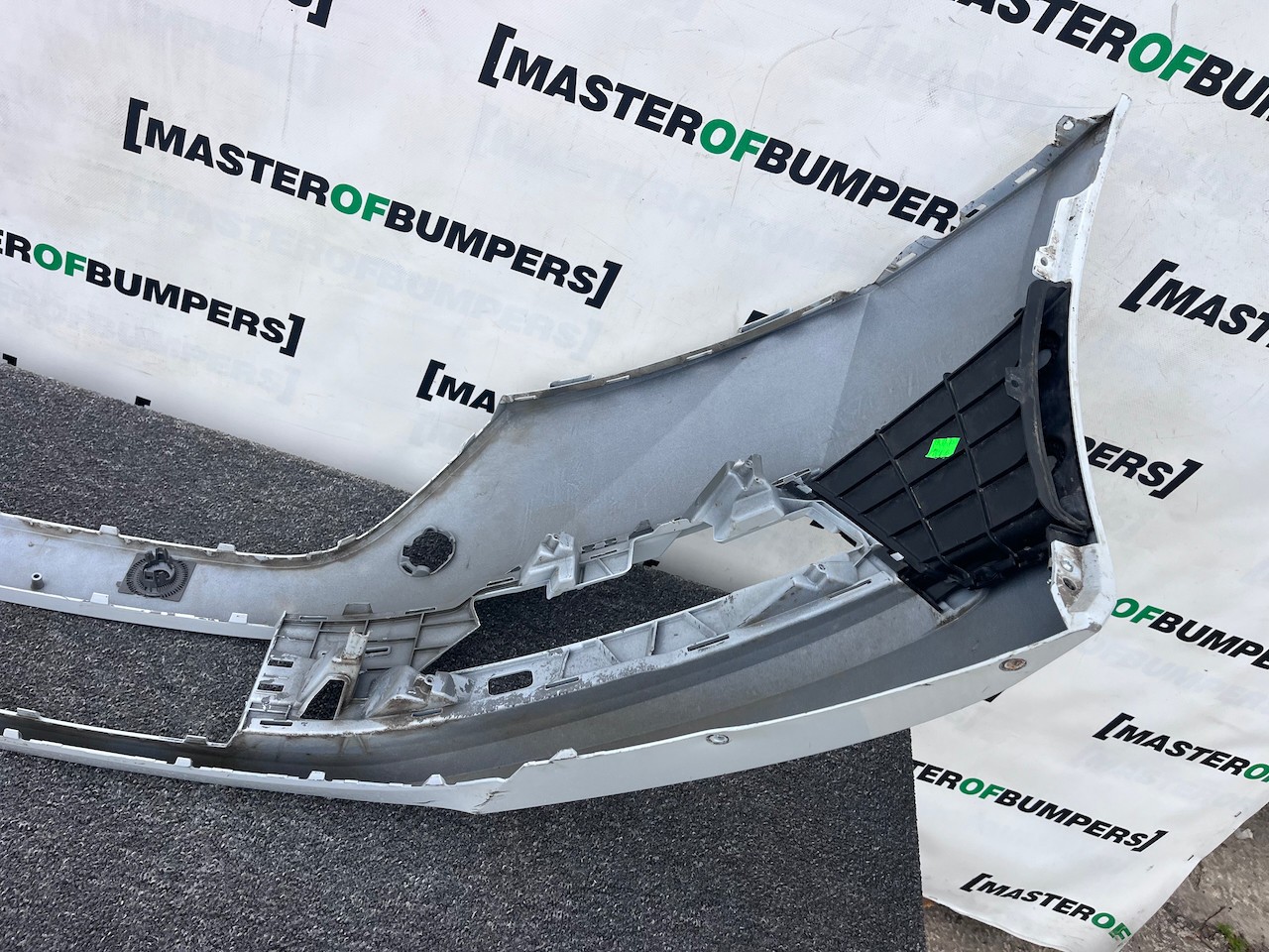Skoda Octavia Se Comfort Mk4 2020-2023 Front Bumper 4 Pdc No Jets Genuine [s718]