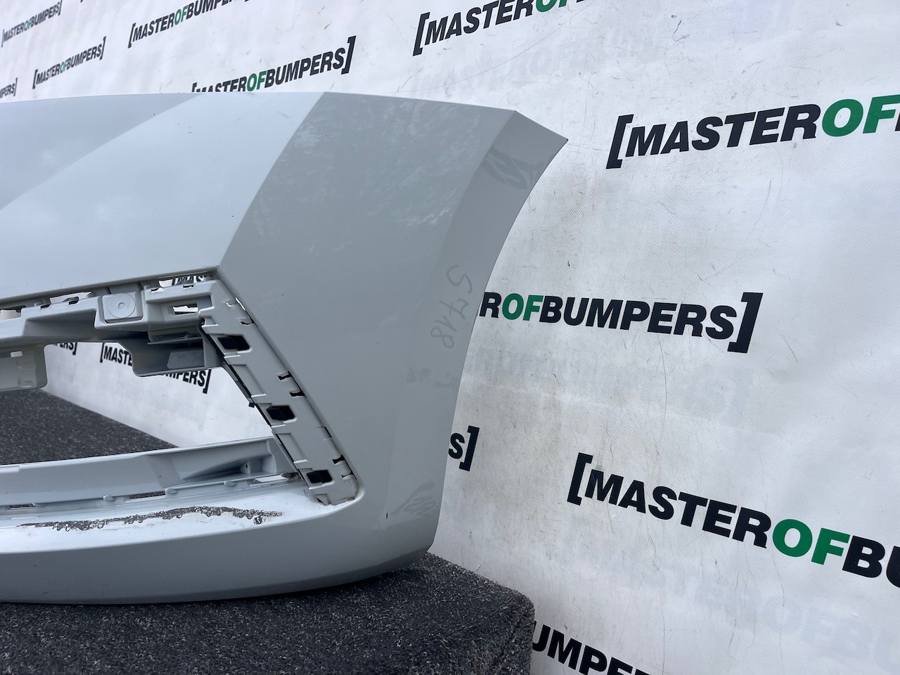 Skoda Octavia Se Comfort Mk4 2020-2023 Front Bumper 4 Pdc No Jets Genuine [s718]