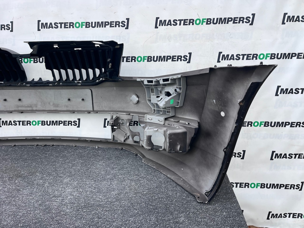 Skoda Octavia Elegance Mk3 2012-2016 Front Bumper No Pdc + Jets Genuine [s709]