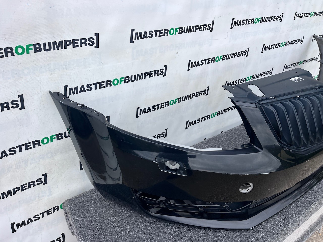 Skoda Octavia Elegance Mk3 2012-2016 Front Bumper No Pdc + Jets Genuine [s709]